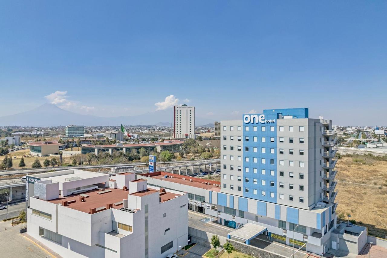 One Puebla Angelopolis Periferico Hotel Buitenkant foto